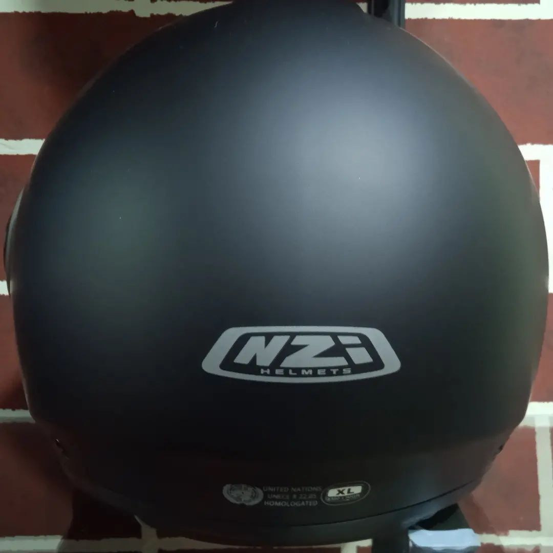 Casco abierto NZI vista trasera