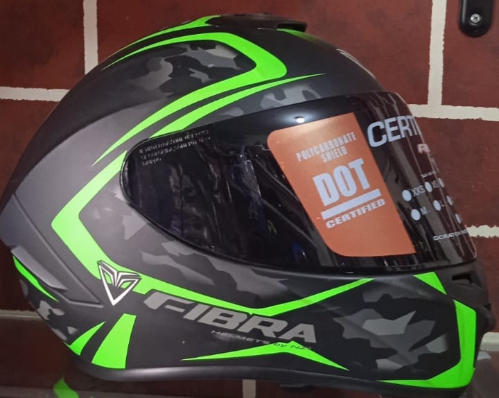 Casco Integral Fibra Naranja vista trasera