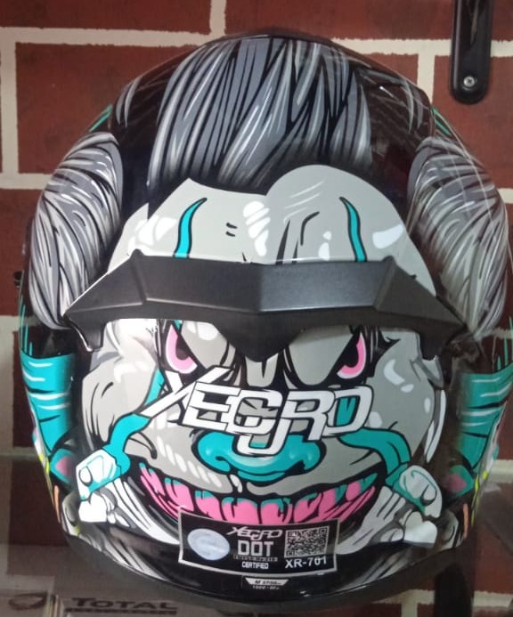 Casco Integral Xecuro 701 vista trasera