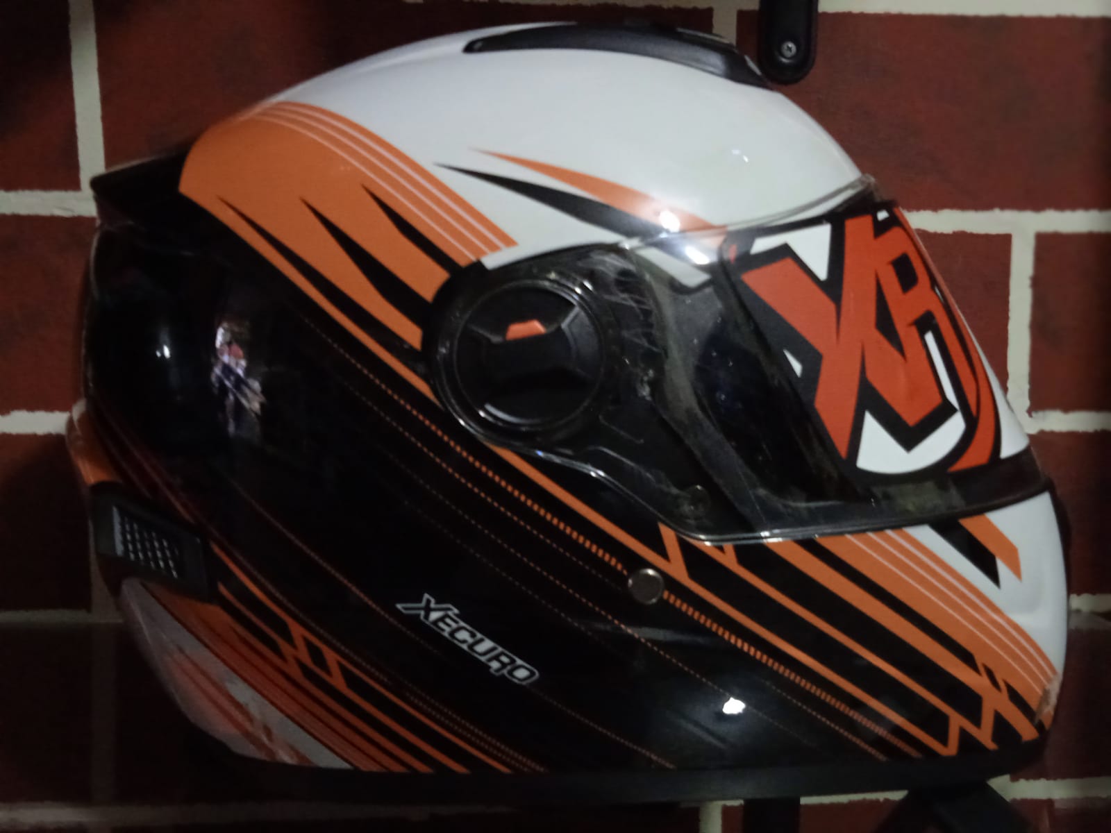 Casco integral Xecuro M-61