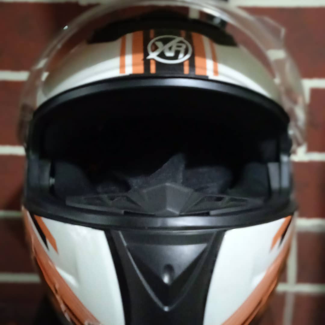 Casco integral Xecuro M-61 vista lateral