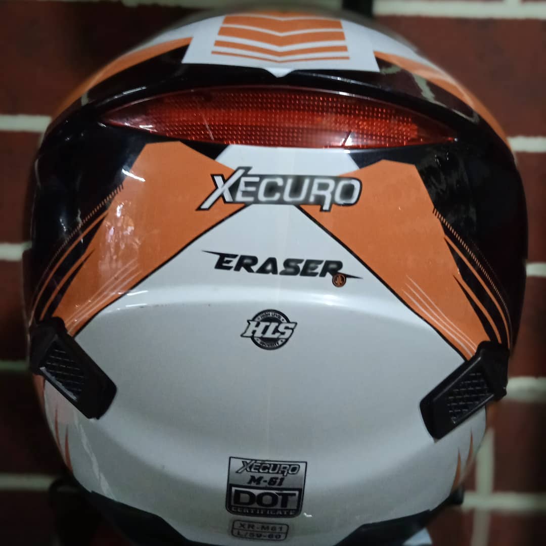 Casco integral Xecuro M-61 vista trasera